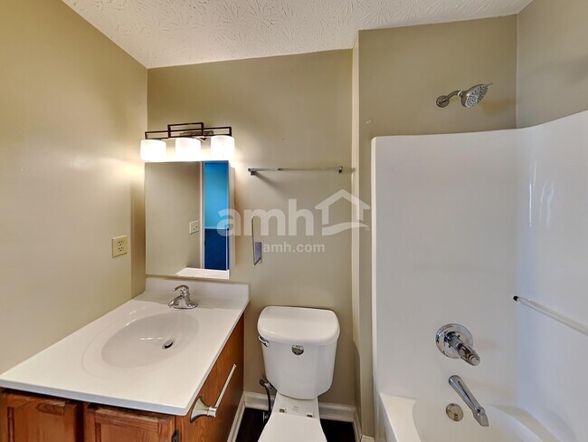 Building Photo - 2967 Wallcrest Blvd