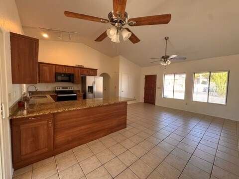 Building Photo - 16739 E Ashbrook Dr