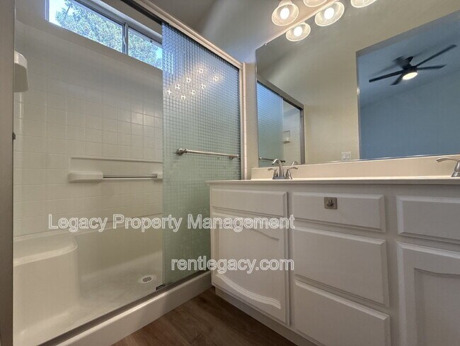 Building Photo - 403 Munden Ct