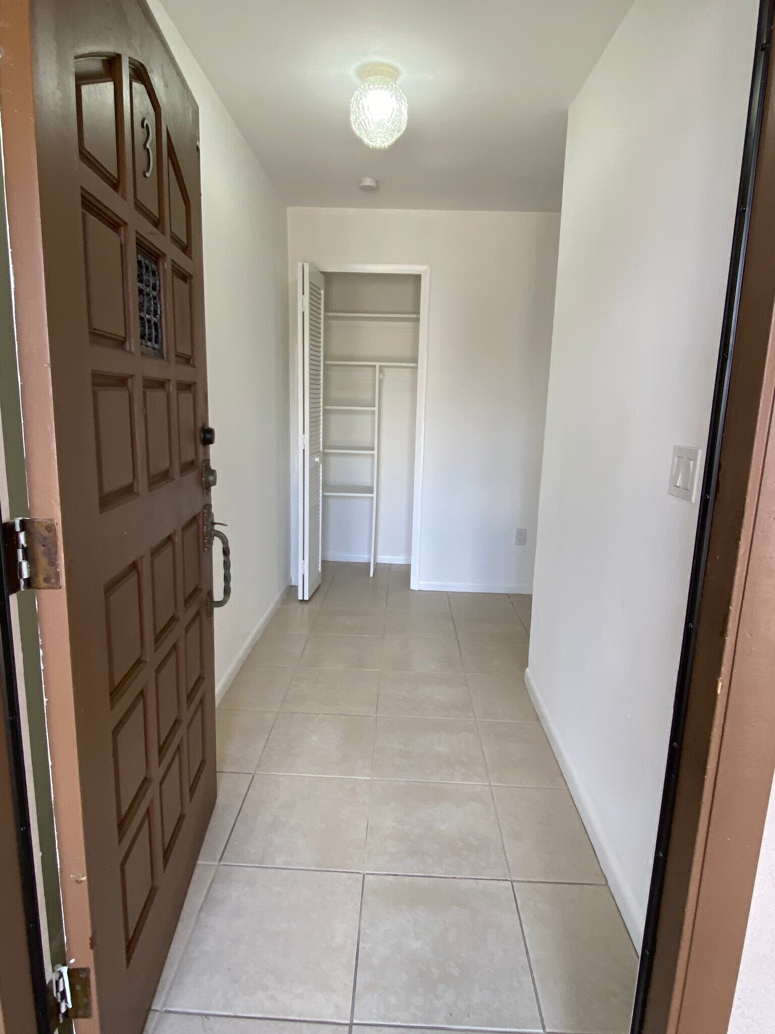 Building Photo - 513 SE 24th Ave