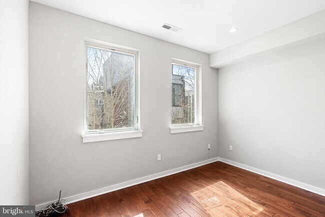 Building Photo - 3016 Baltz St
