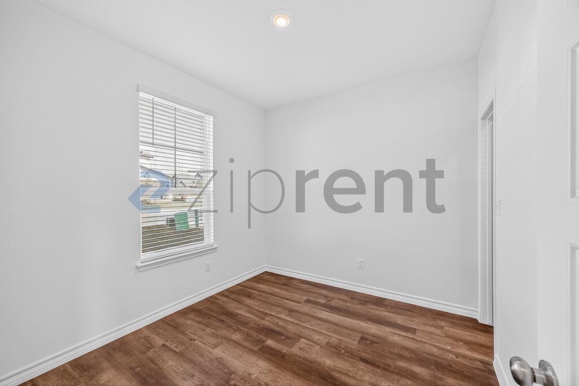 Building Photo - 11816 Red Burro