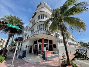 Building Photo - 901 Collins Ave