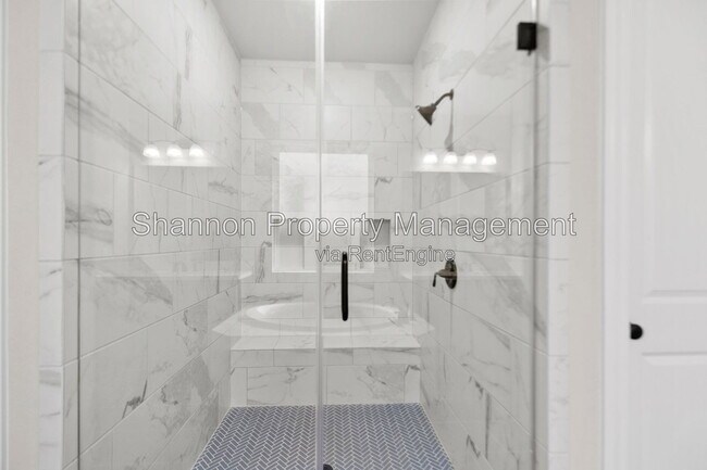 Building Photo - 28080 Woodland Bend Way