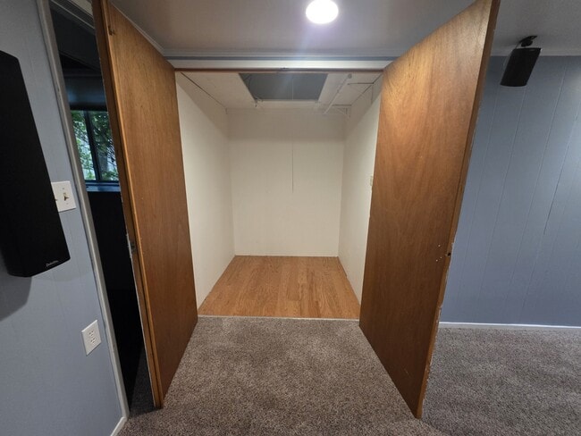 Building Photo - 175 Vasquez Ave