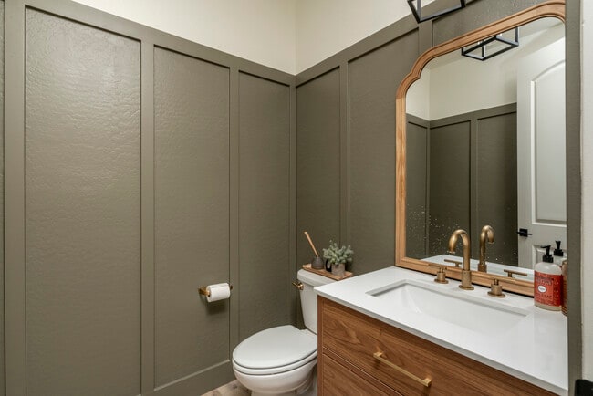 Building Photo - 9336 W Georgia Ave