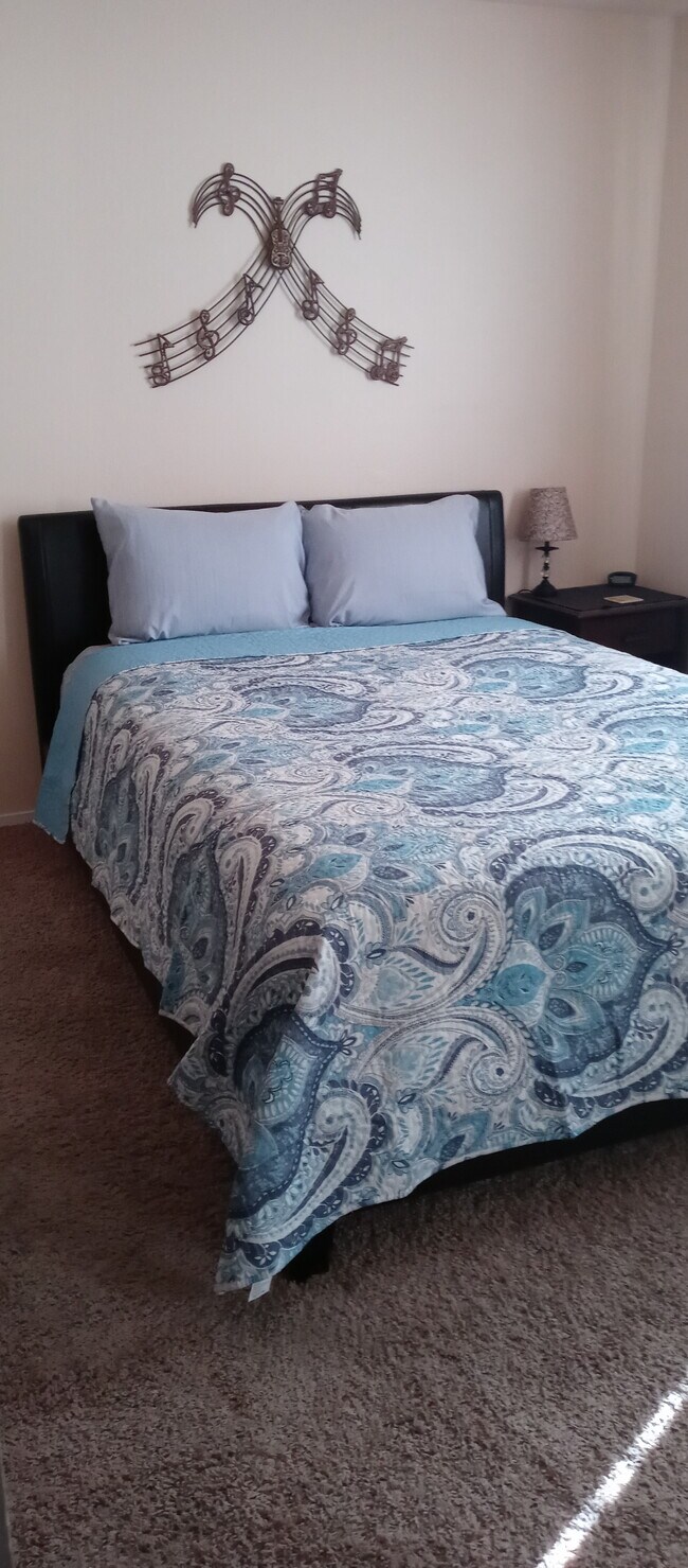 2nd Bedroom - 5151 Pioneer Ave