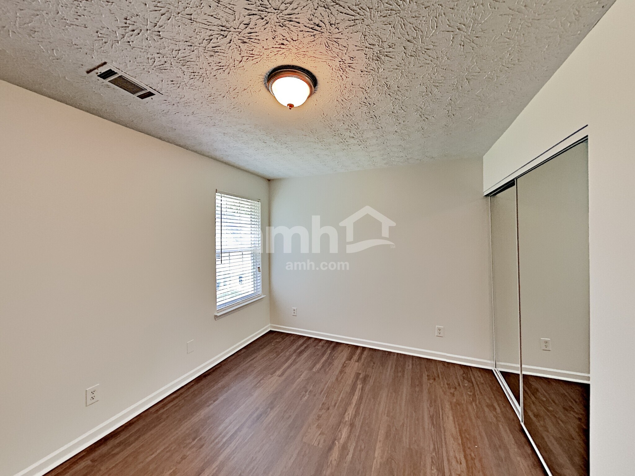 Building Photo - 2999 Storybook Ln