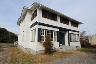 Building Photo - 311 N Confederate Ave