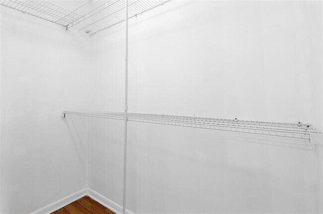 Building Photo - 2900 NW 42nd Ave
