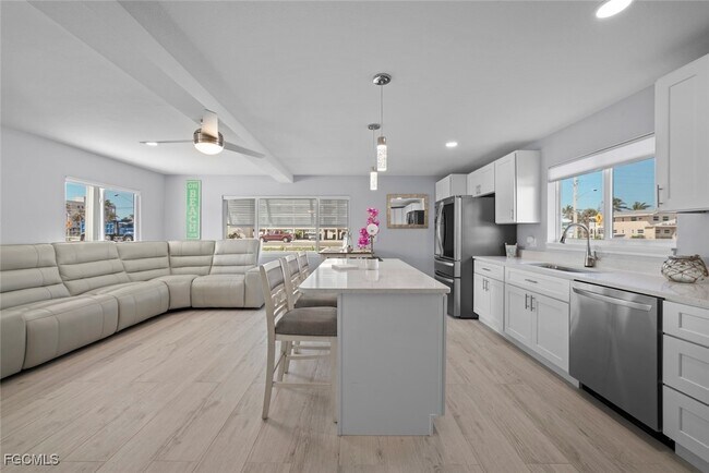 Building Photo - 6151 Estero Blvd