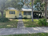 Building Photo - Bungalow in Central Gulfport