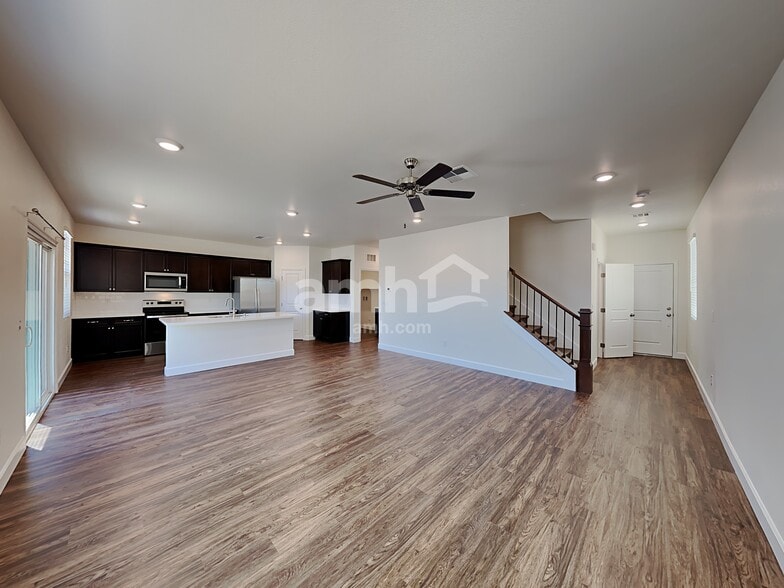 Building Photo - 6050 Theodore St