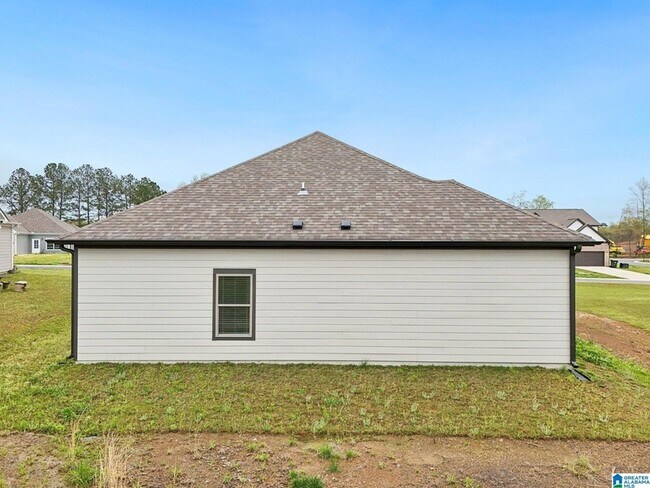 Building Photo - 460 Troubadour Ln