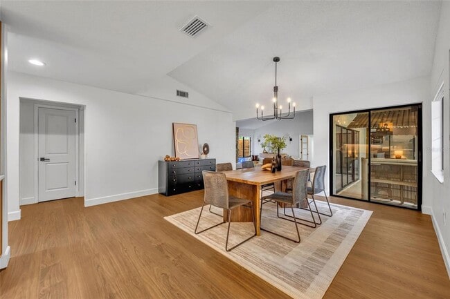 Building Photo - Beautiful Winter Park home