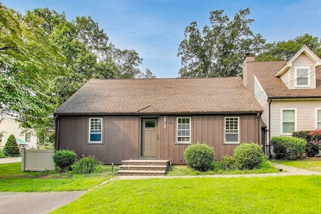 Building Photo - 40 Dunster Ln