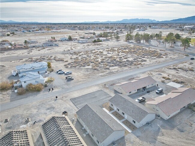 Building Photo - 610 San Lorenzo St