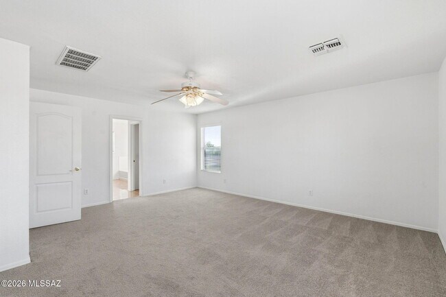 Building Photo - 4821 E Twinflower Pl