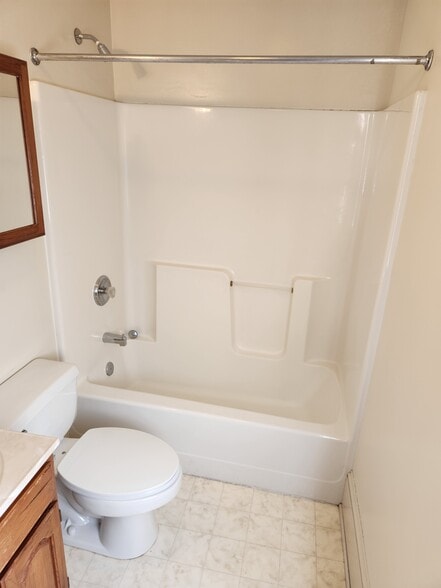 Bathroom - 102 Carlisle St