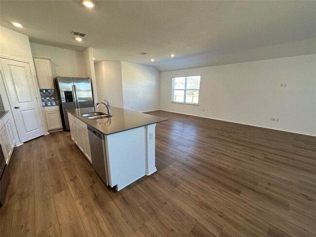 Building Photo - 1344 Terrace View Dr