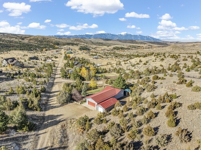 Building Photo - Hillside Hideaway in Historic Virginia Cit...