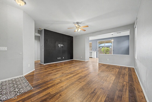 Building Photo - 11532 W Cottonwood Ln