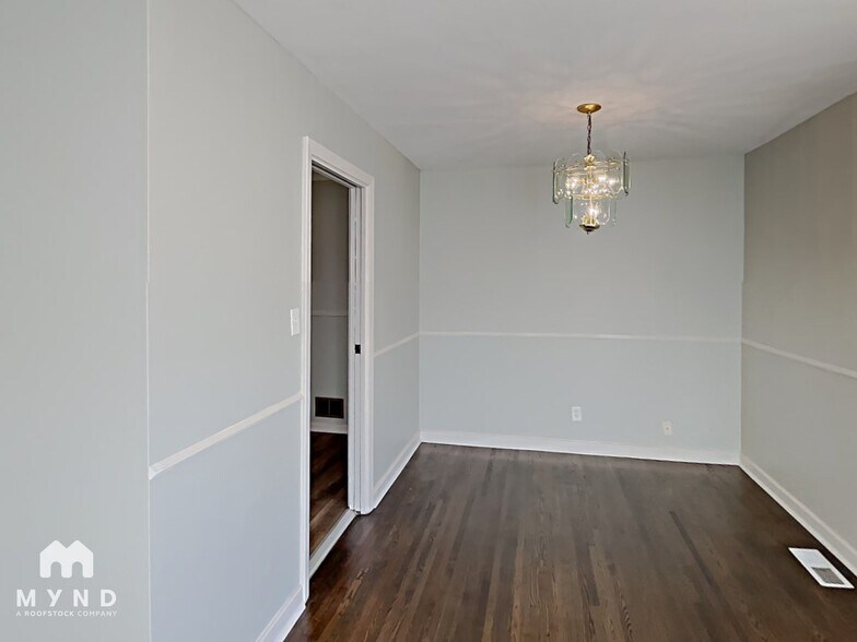 Building Photo - 813 Westfield Dr
