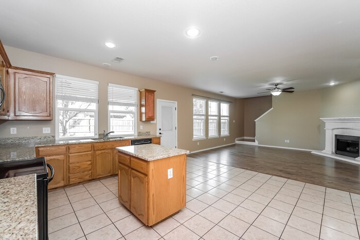 Building Photo - 9865 Gallatin Ln