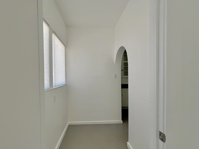 Kitchen Nook - 1121 N 1st Ave