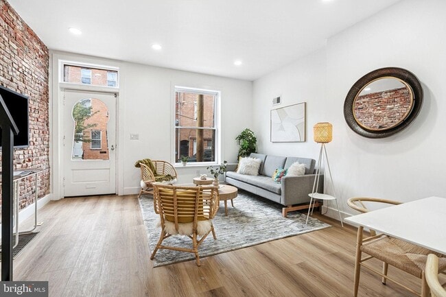 Building Photo - 908 Reed St