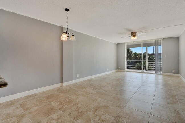 Building Photo - 4500 N Federal Hwy