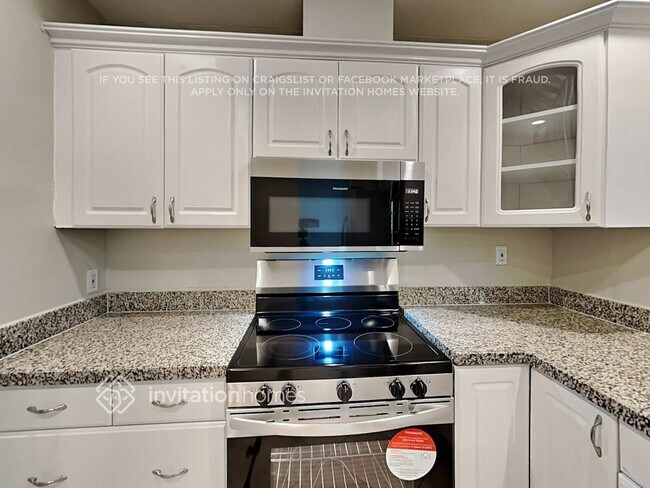 Building Photo - 1261 NW 202nd St