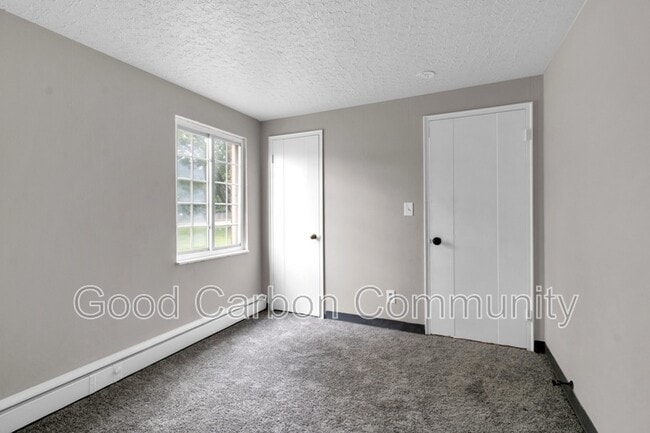 Building Photo - 315 Beattie Ave