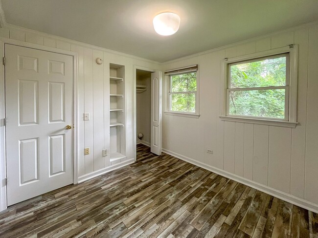 Building Photo - Preston Avenue Duplex for Rent!