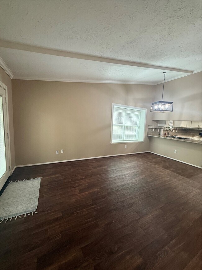 Building Photo - 15222 Flamingo Park