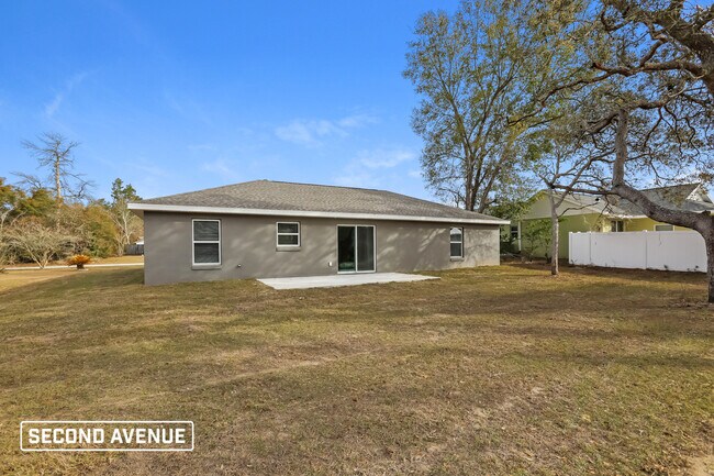 Building Photo - 2600 SW 152nd Ln