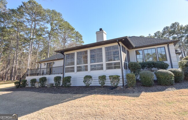 Building Photo - 1091 Fairway Ridge Rd