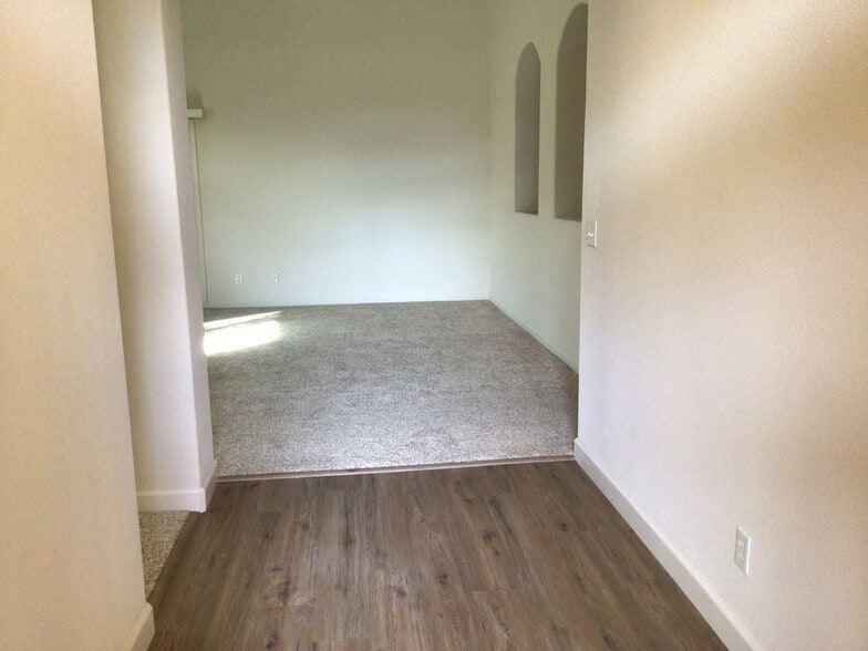 Building Photo - 1138 E Royal Dornoch Ave