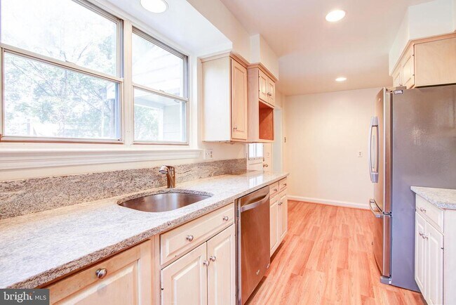 Building Photo - 4721 Yuma St NW