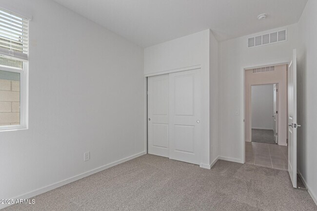 Building Photo - 7428 E Cozy Cottage Ln