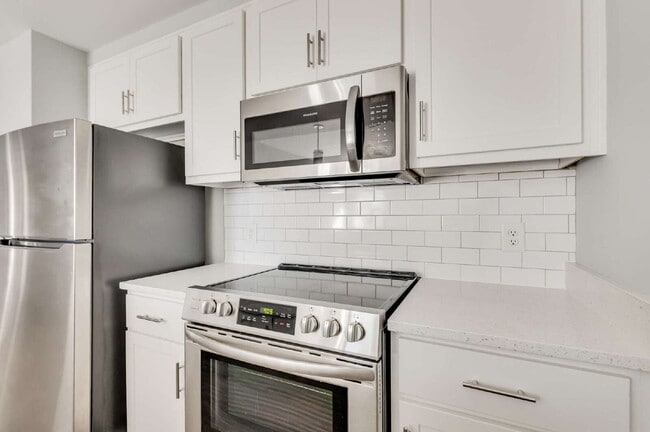 Building Photo - 1420 Ewing Pk Lp