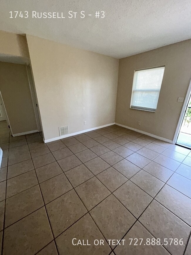 Building Photo - 1743 Russell St S