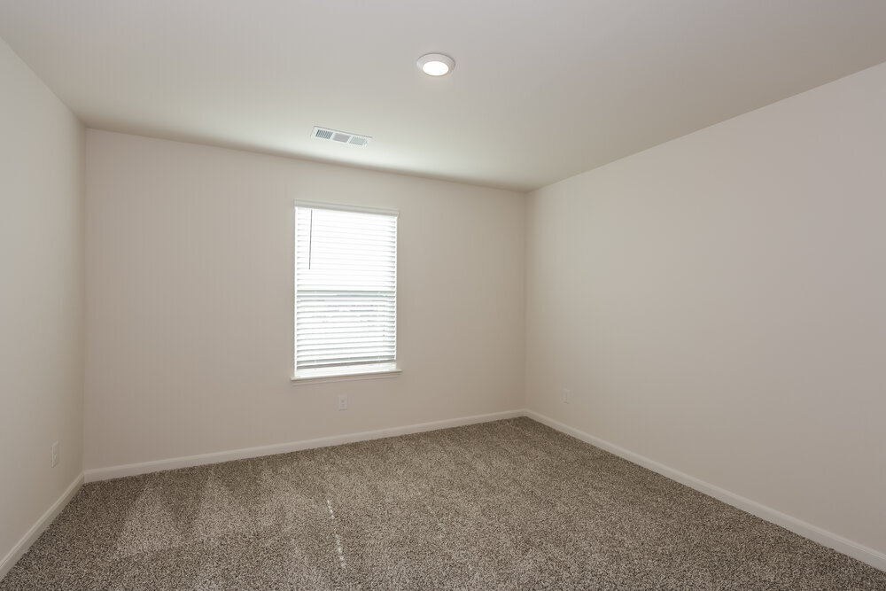 Building Photo - 1328 Redpine Dr