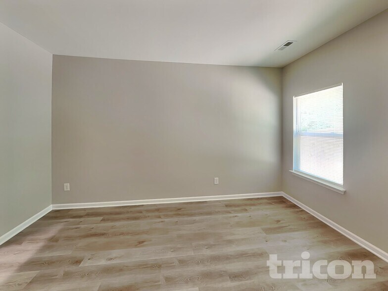 Building Photo - 7514 Mary Jo Helms Dr