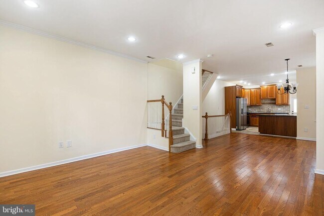 Building Photo - 3987 Terrace St