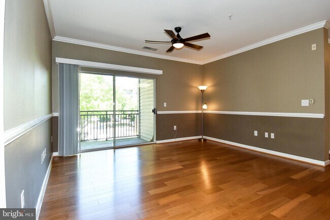 Building Photo - 12140 Garden Grove Cir