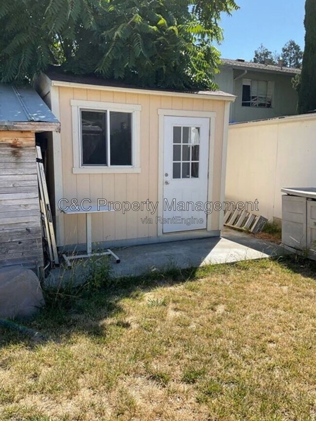 Building Photo - 314 Arreba St