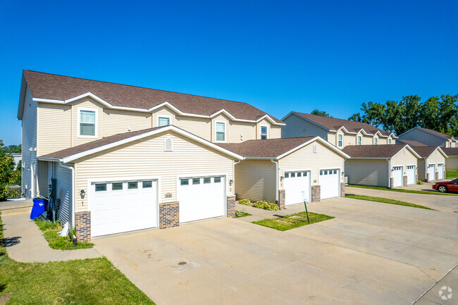 Primary Photo - Council Square Townhomes