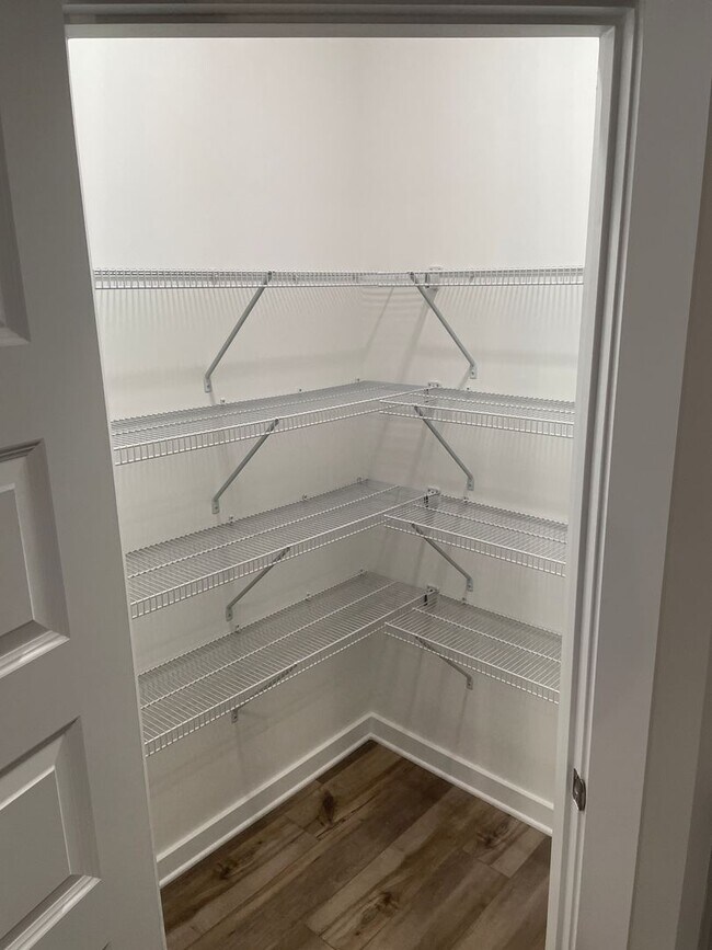 Building Photo - Home for Rent in Oak Grove, AL!! Available to View Now!!!