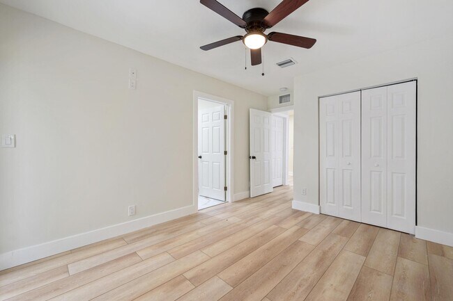 Building Photo - 8201 NW 67th Ave
